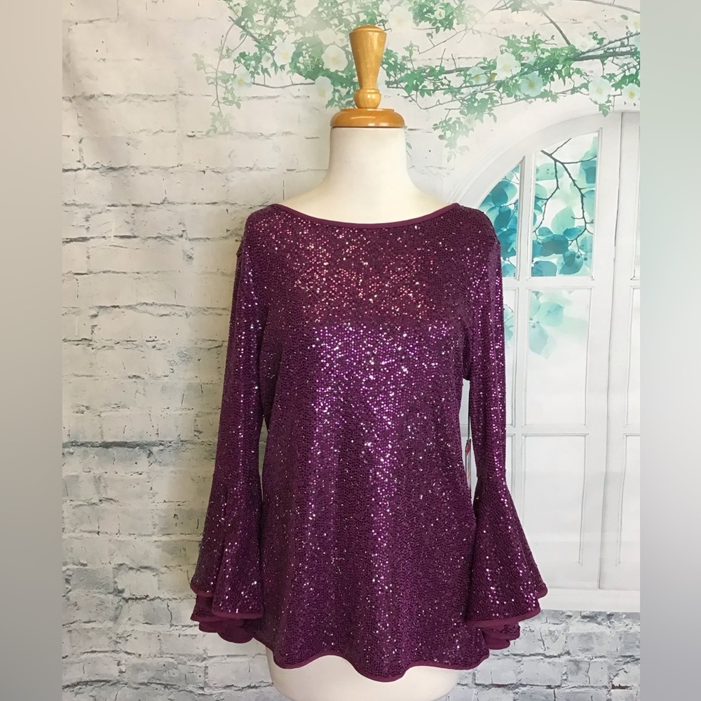 NWT Vince Camuto S